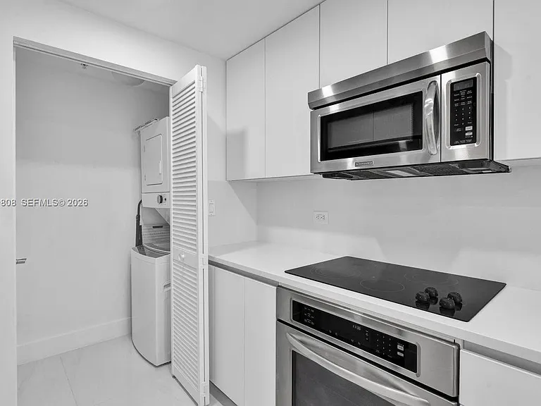 244 Biscayne Blvd #2005 — Photo 6