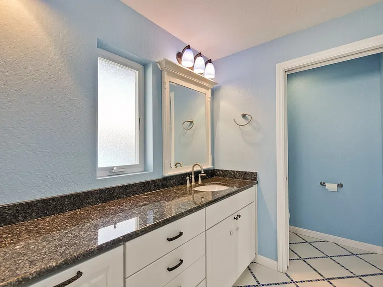 341 Hillsdale Ave — Photo 48