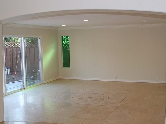 5th image of 1531 San Joaquin Ave
