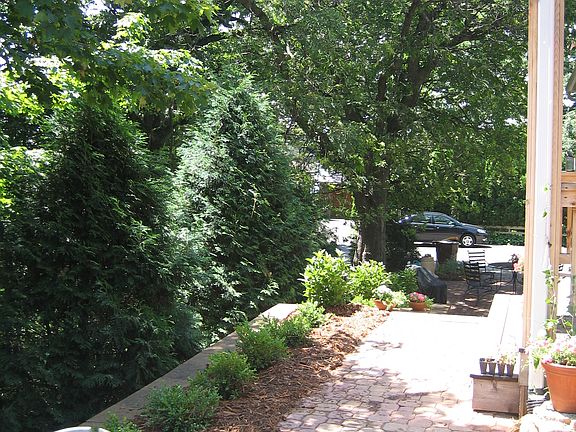 4th image of 125 Park Ave