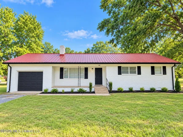 236 Brownsferry Rd, Senatobia, MS 38668