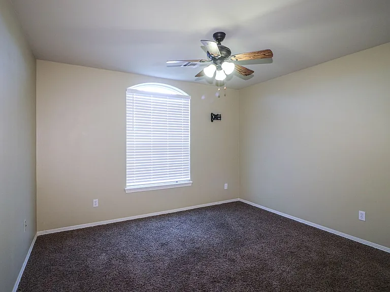 15022 S Justin Ave — Photo 20