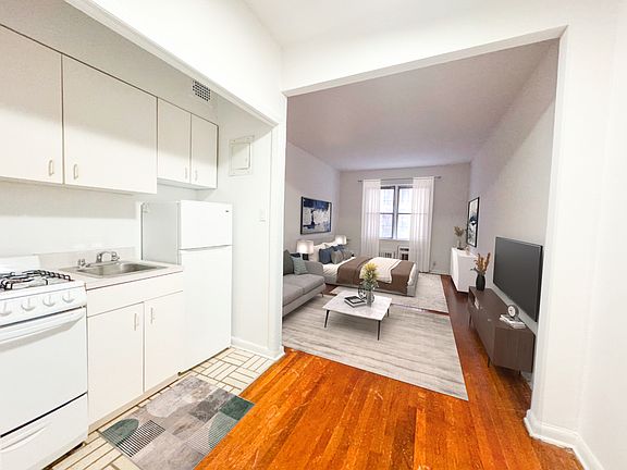 2nd image of 534 E 85th St APT 1D