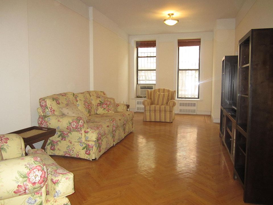 1st image of 262 W 132nd St #1