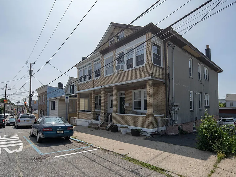 6415 Bergenwood Ave #1 — Photo 18