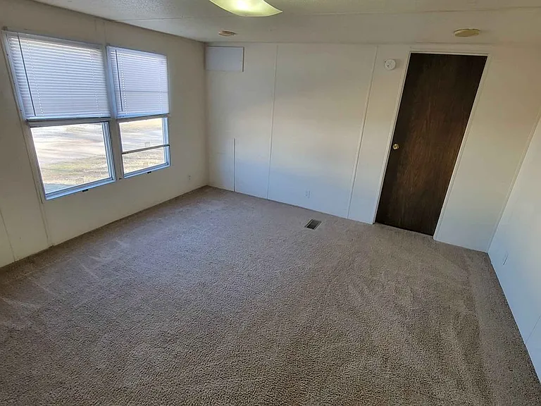 6454 Bunker Hill Rd — Photo 5