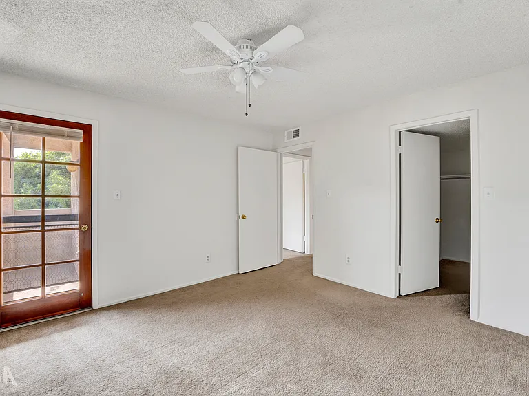 Verde Point Apartments — Photo 33