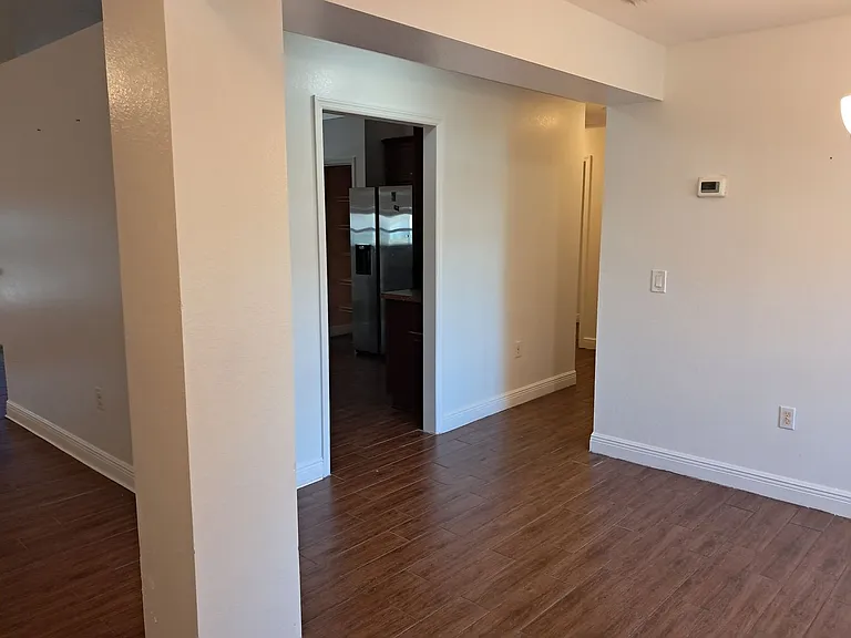 4910 Bywood St — Photo 21
