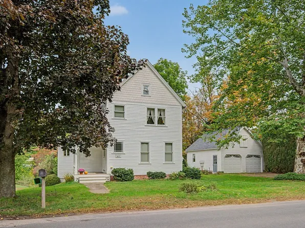 13 East St, Southampton, MA 01073