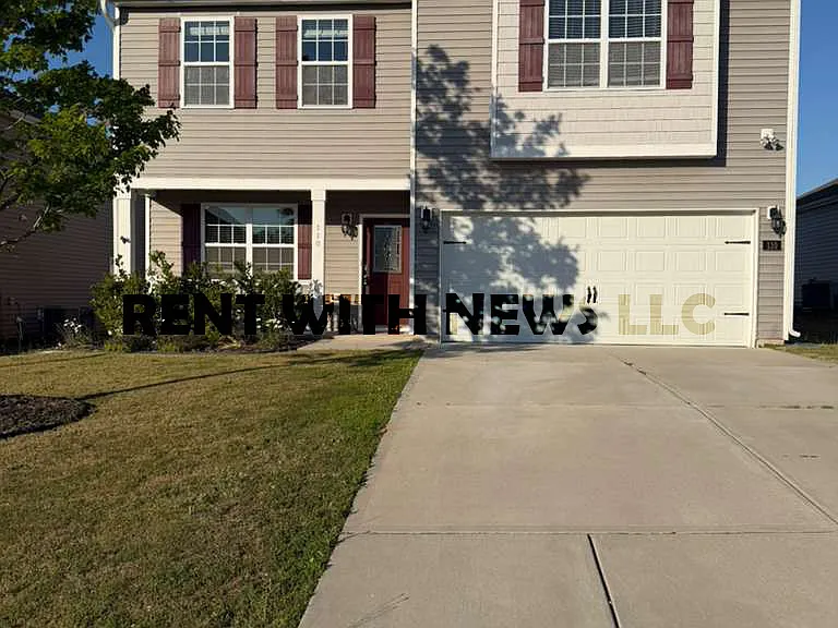 110 Prairie St — Photo 1