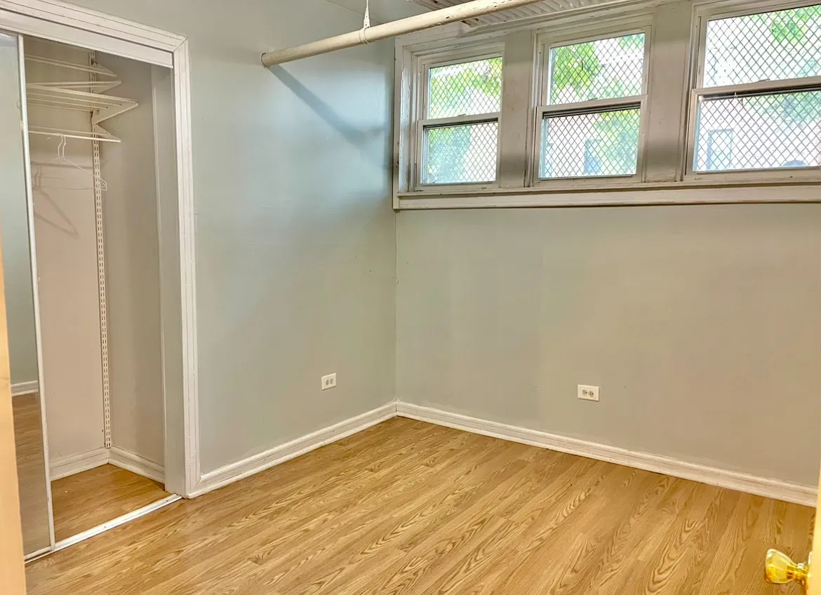 3 bed, 1150 sqft, $1,550 — Photo 4