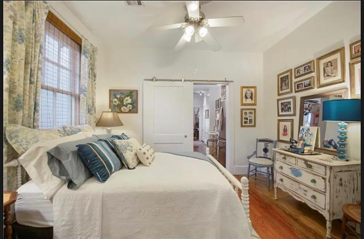 Building Photo - 905 Pelican Ave #905