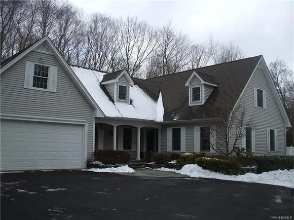 26 Jeremy Dr, New Fairfield, CT 06812