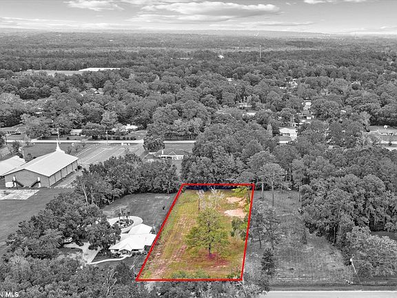 3rd image of 4260 Furman Dr #166