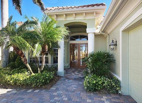 2nd image of 5805 Harbour Cir