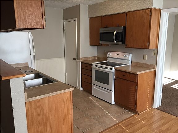 5th image of 7602 Saint Amant Pl APT B