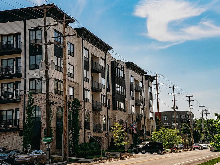 05_Essex_Exterior