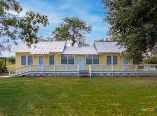 1634 Fm 77, Nixon, TX 78140