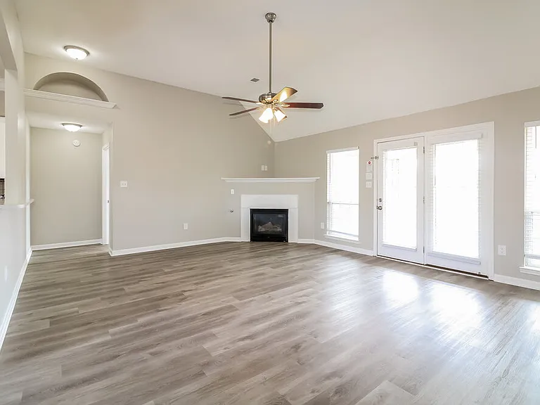 8418 Linda Shore Dr N — Photo 6