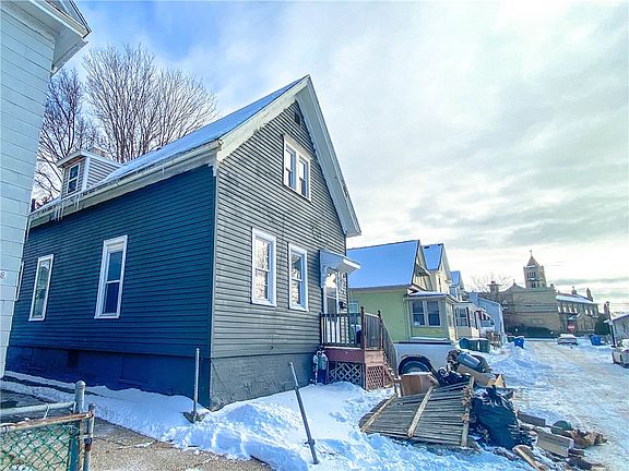 2nd image of 26 Hertel St