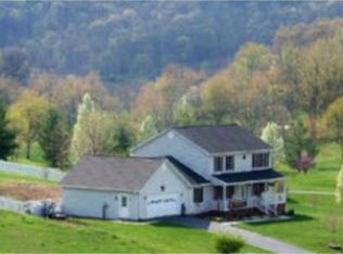 87 Fountain Spring Dr, Peterstown, WV 24963