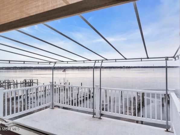 1420 Summit Avenue, Toms River, NJ 08753