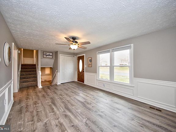 4th image of 606 Friar Tuck Dr