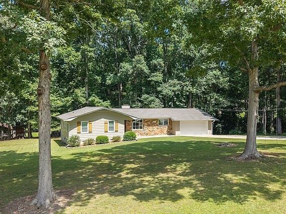 2nd image of 215 Eldorado Dr
