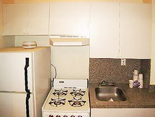 Rented by Awaye Realty Management LLC | media 21