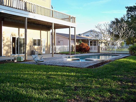 3rd image of 4079 Coquina Key Dr SE
