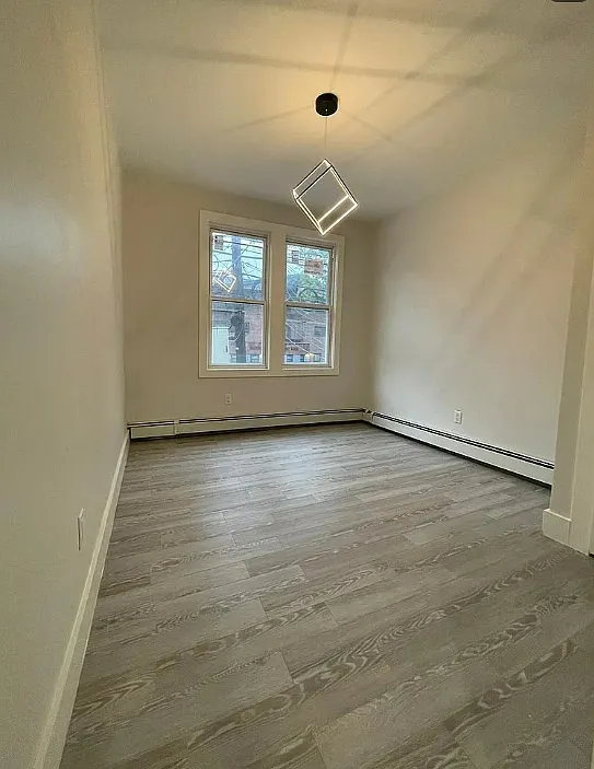 3 bed, 1000 sqft, $2,500 — Photo 4
