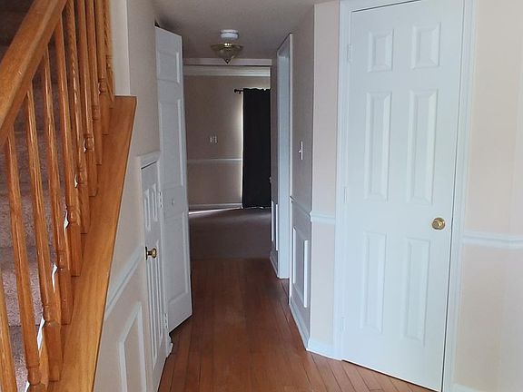 2nd image of 47725 Devin Cir