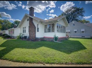 7 North Dr, Decatur, IL 62526