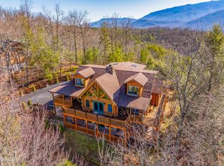 556 Thissa Way, Gatlinburg, TN 37738
