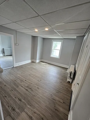 330 Essex St #3 Photo 1