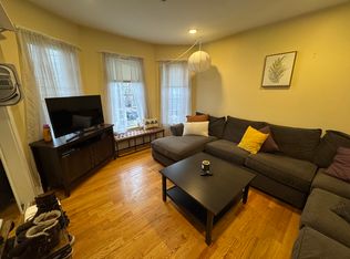 10 Jay St #3, Somerville, MA 02144