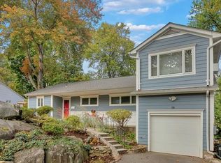170 Crest Dr, Tarrytown, NY 10591