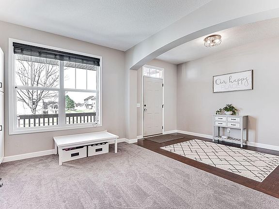 5th image of 12683 Jamestown St NE