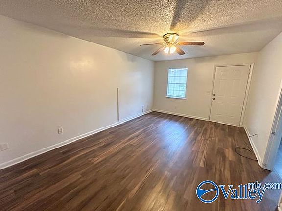 4th image of 1505 Medland Rd NW