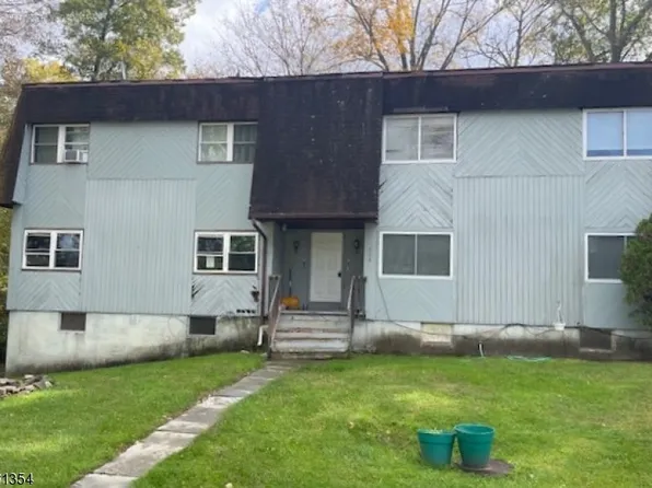 295 S Lake Shore Dr, Unit A, Montague Twp., NJ 07827