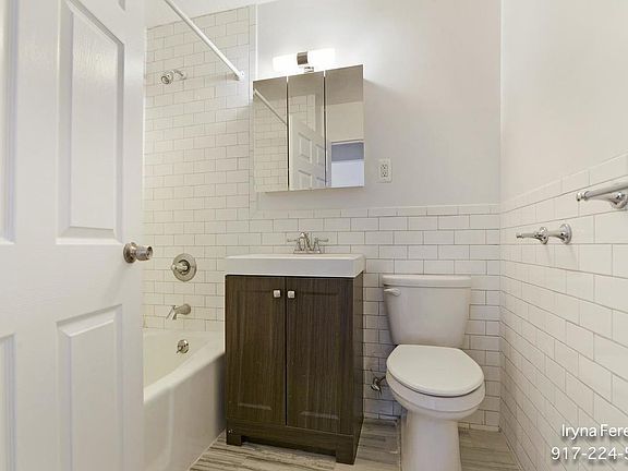 5th image of 580 Main St APT 748