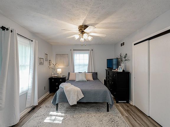 5th image of 2305 Anchor Dr