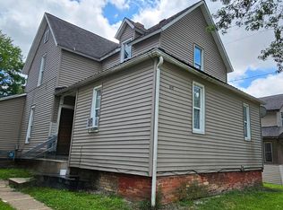 215 W Washington St APT 3, Elkhart, IN 46516
