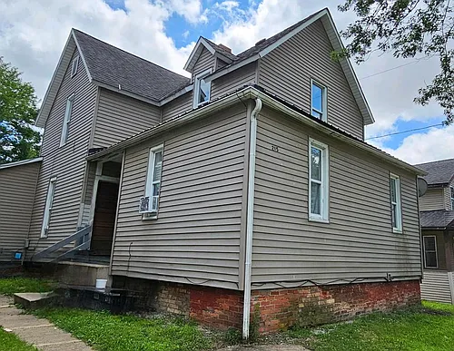 215 W Washington St #4 Photo 1