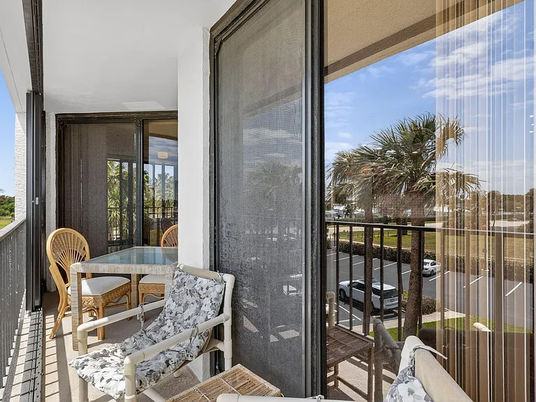 9650 S Ocean Dr #210 — Photo 32