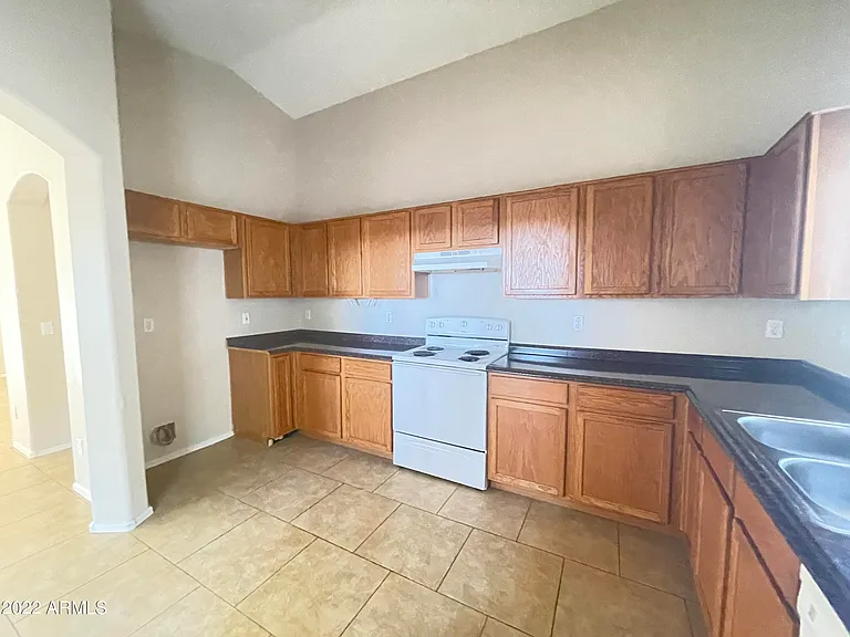 4004 S Summer Ct — Photo 8