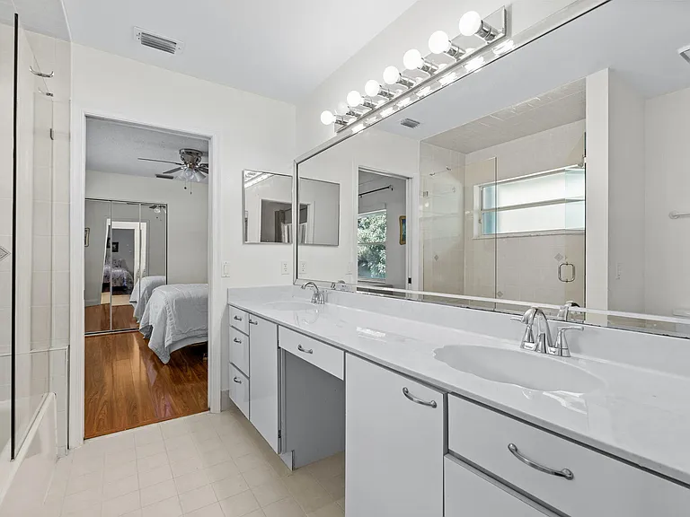 15495 Rolling Meadows Cir — Photo 34
