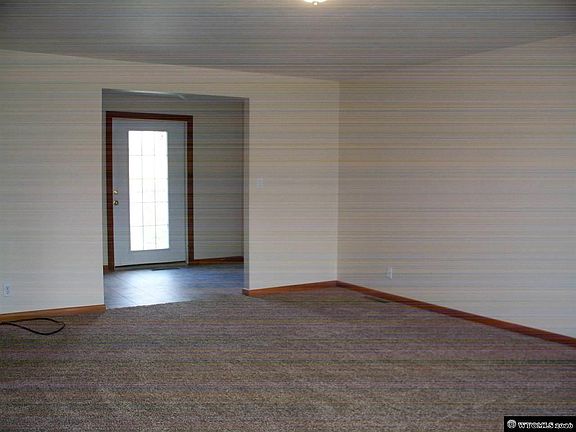 2nd image of 409 Fremont Ave