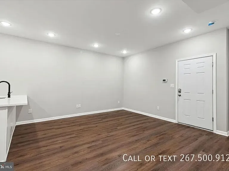 1230 N Marshall St #3R — Photo 8