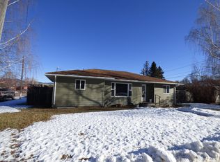 101 Agate Dr, Lewistown, MT 59457